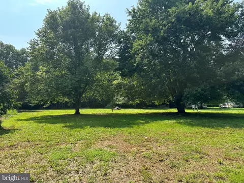 8470 River Rd, Westover, MD 21871 photo 3