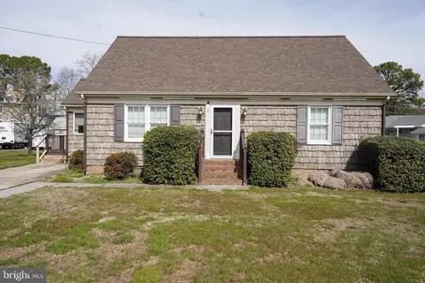 1 Franklin Ln, Crisfield, MD 21817