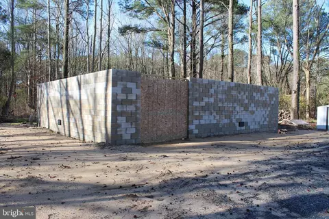 26487 Old State Rd, Crisfield, MD 21817
