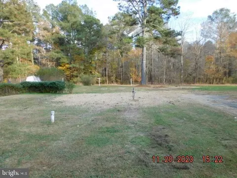 13539 New Rd, Princess Anne, MD 21853