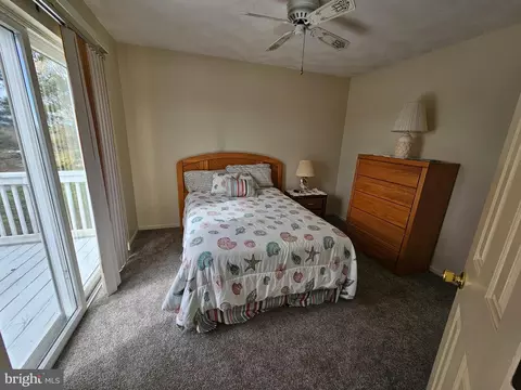 Bedroom - 8078 Riverview Rd, Westover, MD 21871 photo 4 of 11