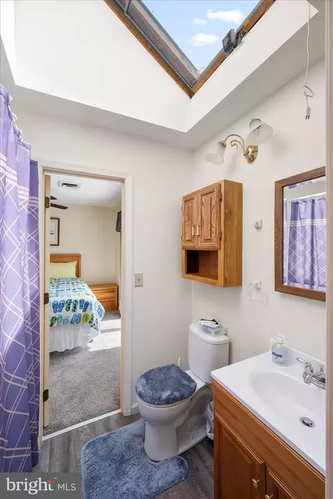 Bath - 8078 Riverview Rd, Westover, MD 21871 photo 5 of 6