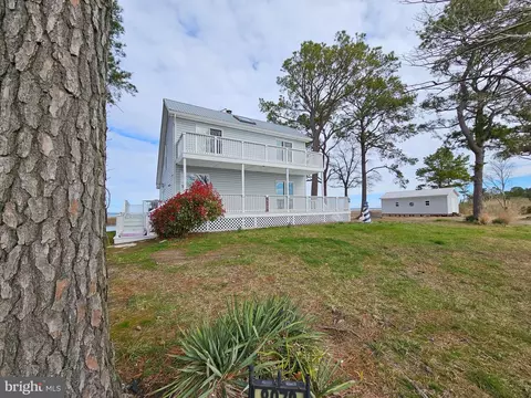 Exterior - 8078 Riverview Rd, Westover, MD 21871 photo 3 of 43