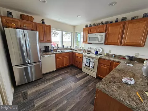 Kitchen - 8078 Riverview Rd, Westover, MD 21871 photo 1 of 5