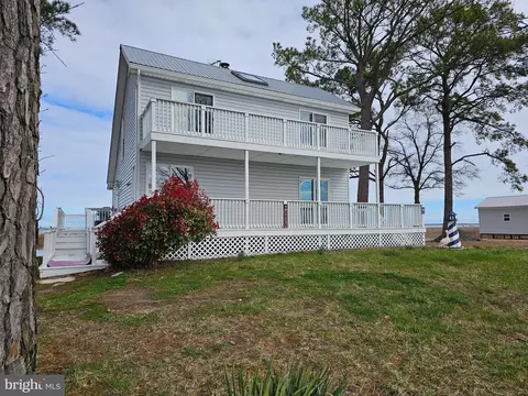 Exterior - 8078 Riverview Rd, Westover, MD 21871 photo 9 of 43