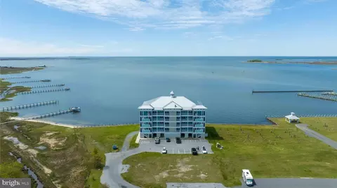 1089 Puppy Hole Ct #401, Crisfield, MD 21817