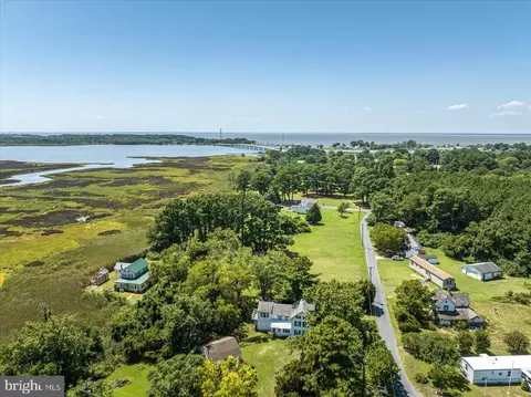 23621 Cemetery Rd, Deal Island, MD 21821