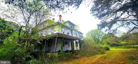 23450 Deal Island Rd, Deal Island, MD 21821