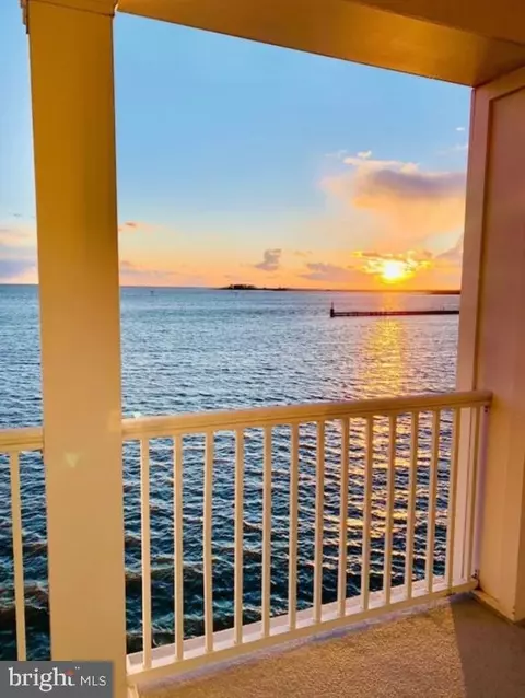 1089 Puppy Hole Ct #204, Crisfield, MD 21817