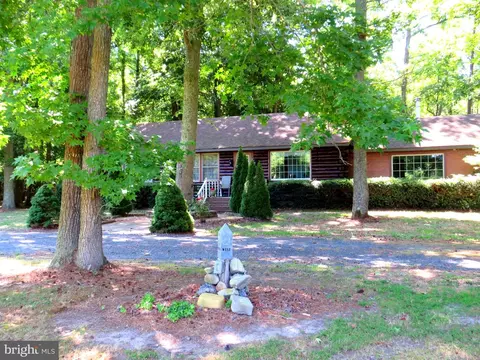 4861 Crisfield Hwy, Crisfield, MD 21817