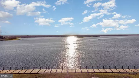 101 Williams St #402, Crisfield, MD 21817