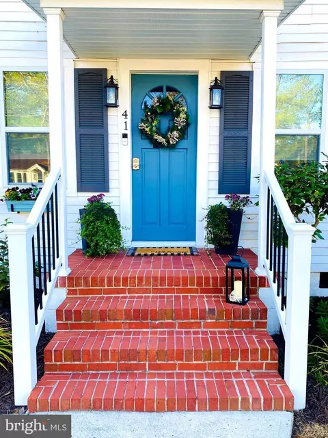 Exterior - 41 Wynfall Ave, Crisfield, MD 21817 photo 8 of 16