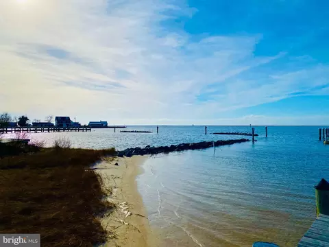 View/Area - 41 Wynfall Ave, Crisfield, MD 21817 photo 4 of 10