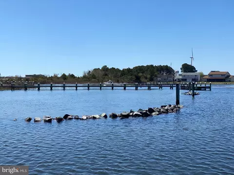 View/Area - 41 Wynfall Ave, Crisfield, MD 21817 photo 5 of 10