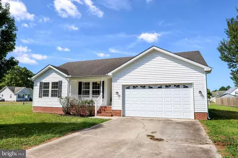 40 Heron Way, Crisfield, MD 21817