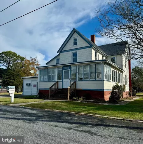 206 Laird Ave, Crisfield, MD 21817