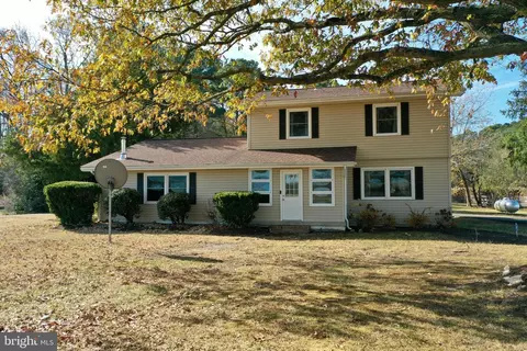 32113 Perryhawkin Rd, Princess Anne, MD 21853