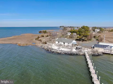 25722 Drum Point Rd, Westover, MD 21871
