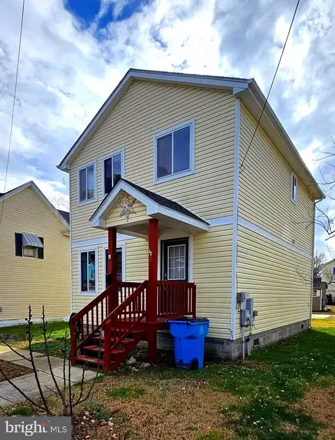117 W Chesapeake Ave, Crisfield, MD 21817