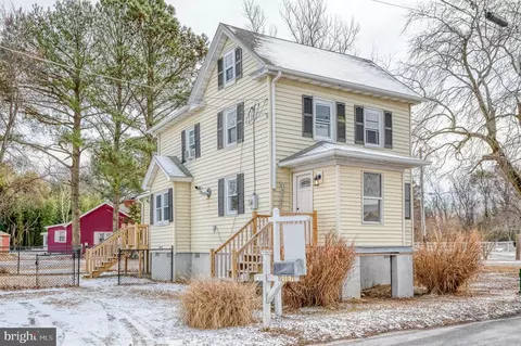 9167 Deal Island Rd, Wenona, MD 21821