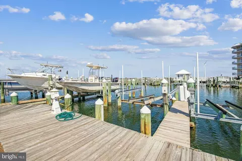 102 Williams St #507, Crisfield, MD 21817