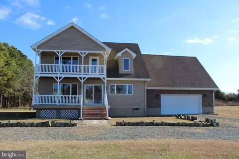 19 Hammock Pointe, Crisfield, MD 21817