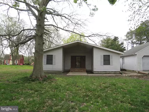4760 Poplar St, Crisfield, MD 21817