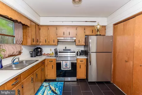 Kitchen - 5984 Cornstack Rd, Marion Station, MD 21838 photo 1 of 3