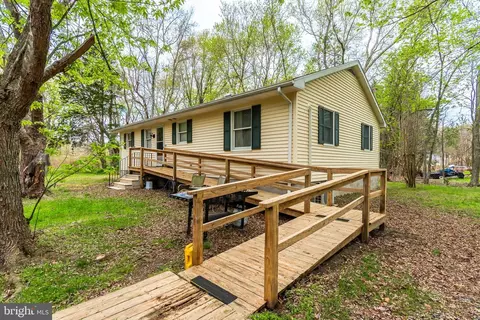 Exterior - 5984 Cornstack Rd, Marion Station, MD 21838 photo 4 of 7