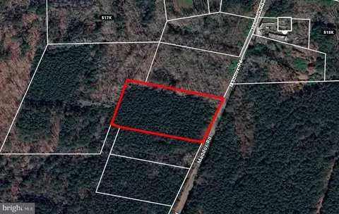 -r R R Maddox Rd, Manokin, MD 21836