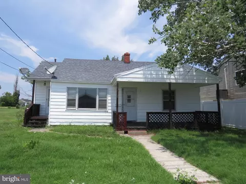 208 Cove St, Crisfield, MD 21817