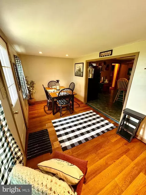 Dining - 3411 Marsh Rd, Ewell, MD 21824 photo 2 of 2