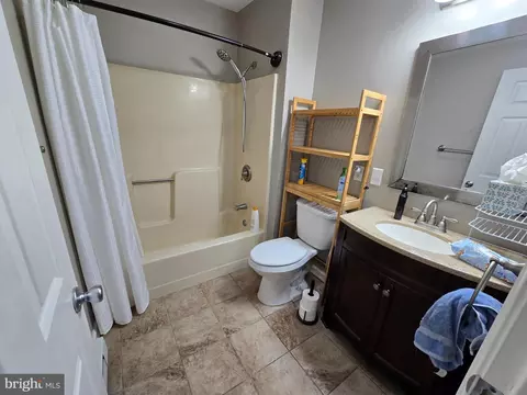 Bath - 113 2nd St, Crisfield, MD 21817 photo 1 of 1