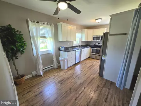 Kitchen - 113 2nd St, Crisfield, MD 21817 photo 3 of 4
