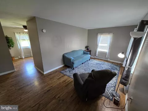 Living - 113 2nd St, Crisfield, MD 21817 photo 3 of 3