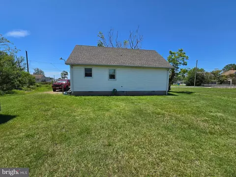 Exterior - 113 2nd St, Crisfield, MD 21817 photo 1 of 1
