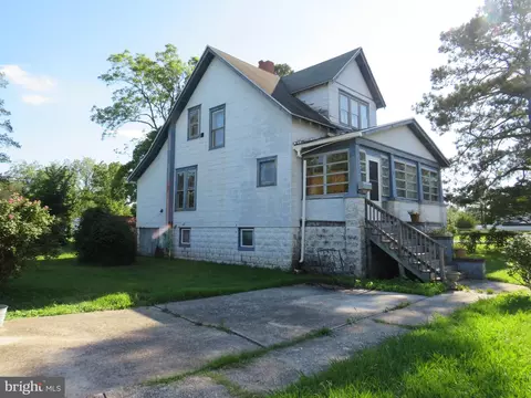 Exterior - 115 Maple St, Crisfield, MD 21817 photo 2 of 6