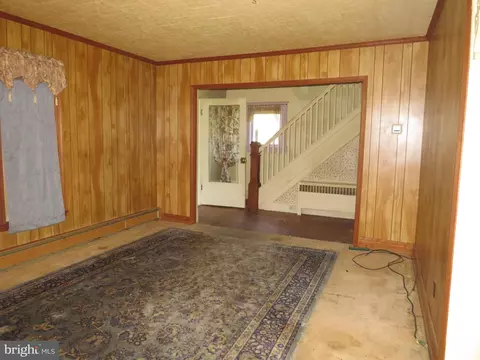 Living - 115 Maple St, Crisfield, MD 21817 photo 5 of 5