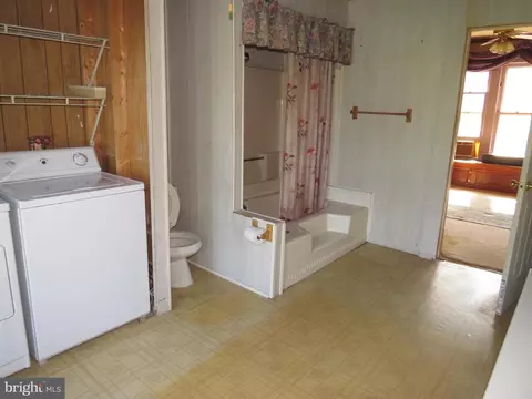 Other - 115 Maple St, Crisfield, MD 21817 photo 5 of 11