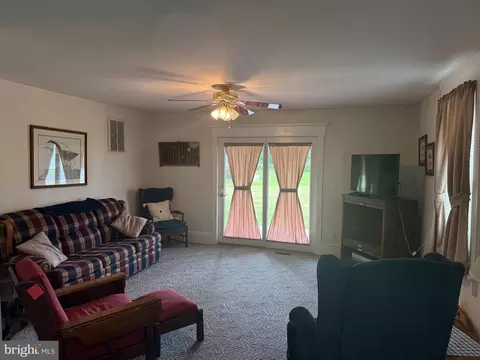 Living - 27665 Fairmount Rd, Westover, MD 21871 photo 2 of 4