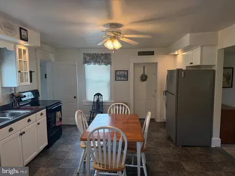 Kitchen - 27665 Fairmount Rd, Westover, MD 21871 photo 2 of 6