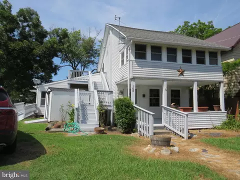 108 W Main St, Crisfield, MD 21817