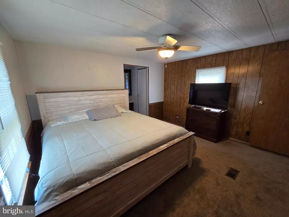  26278 Peach St, Crisfield, MD 21817 photo 13