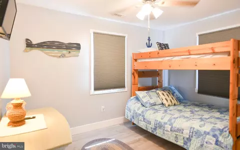 Bedroom - 25830 Rumbley Rd, Westover, MD 21871 photo 8 of 10