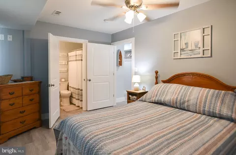 Bedroom - 25830 Rumbley Rd, Westover, MD 21871 photo 3 of 10