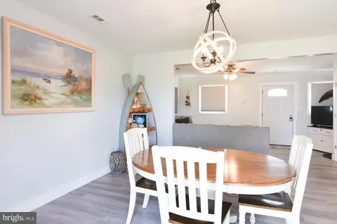 Dining - 25830 Rumbley Rd, Westover, MD 21871 photo 2 of 3