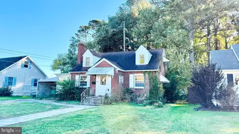 1 Potomac St, Crisfield, MD 21817