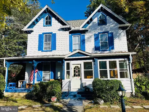 232 N Somerset Ave, Crisfield, MD 21817