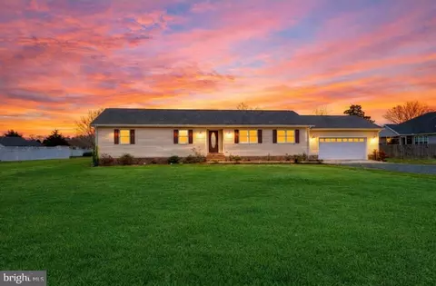 11410 Hayman Dr, Princess Anne, MD 21853