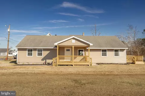 18 Wynfall Ave, Crisfield, MD 21817